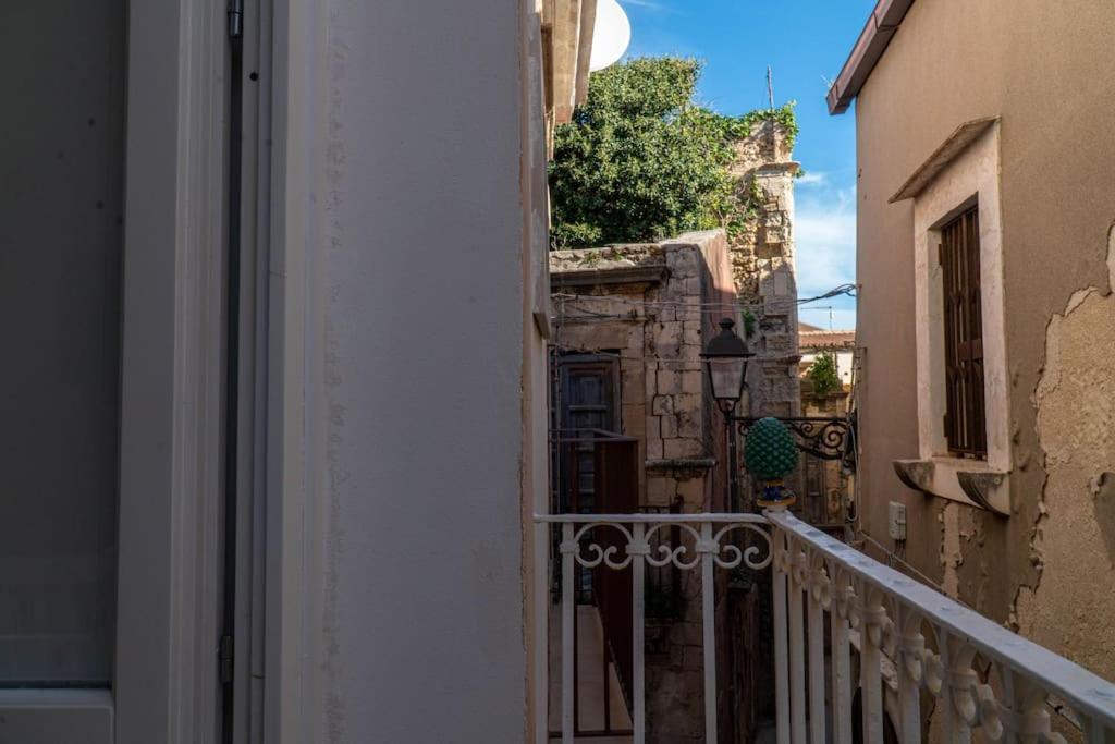 Casa Charm Rosaapartmentsortigia Συρακούσες Εξωτερικό φωτογραφία